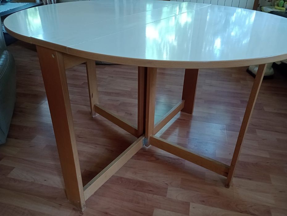 Stół owalny składany