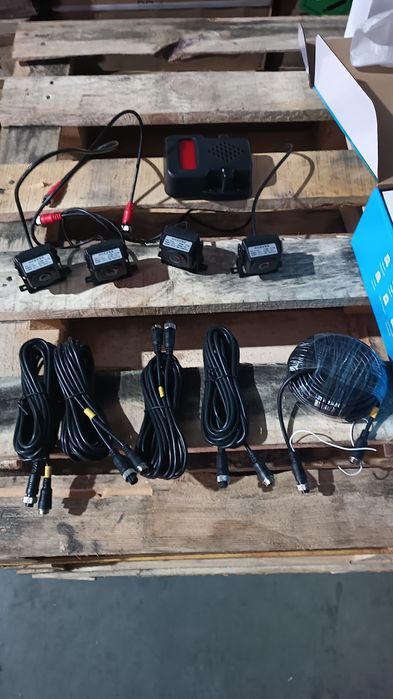 Комплект камер кругового огляду для вантажівок фур, Видеорегистратор