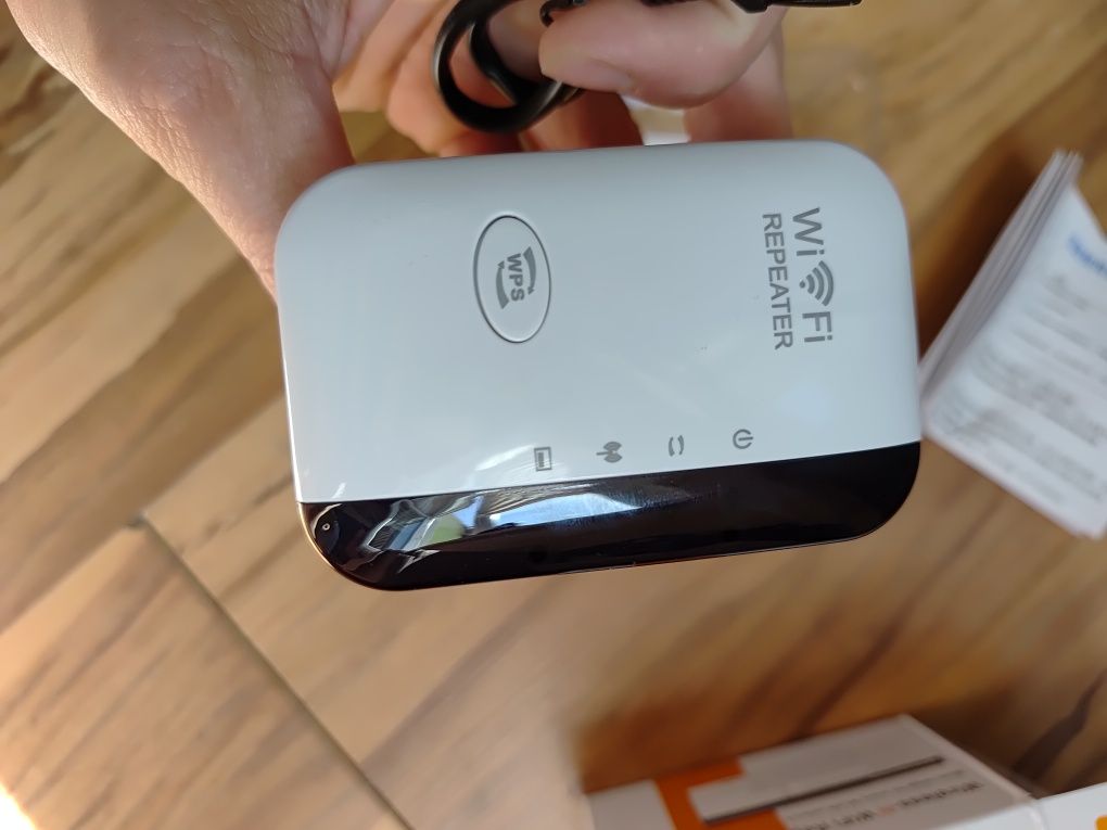 Wzmacniacz sygnalu WiFi Angielska wtyczka