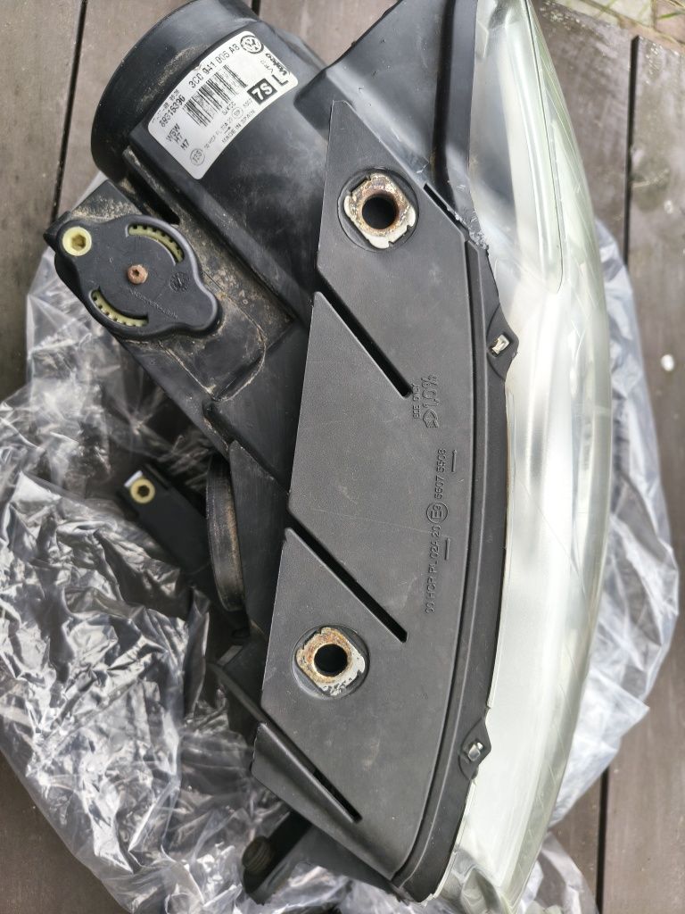 Lampy przód komplet Passat B6