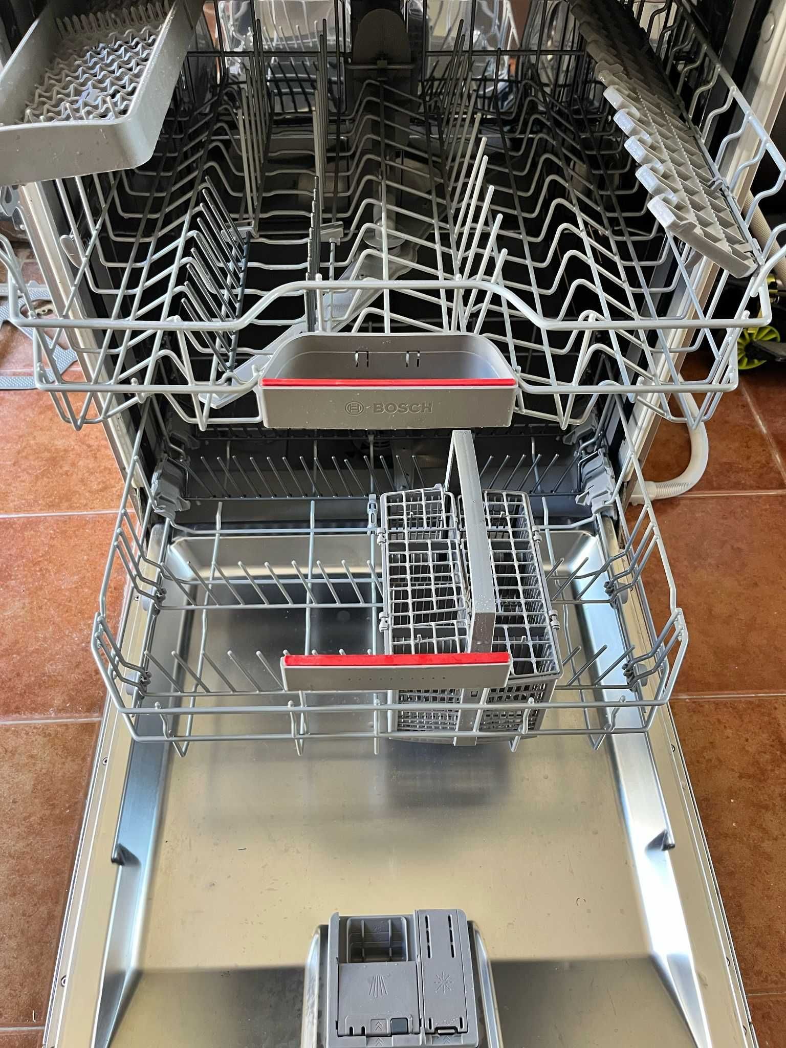 Máquina de lavar louça Bosch Série 4 (SMS46I01E)