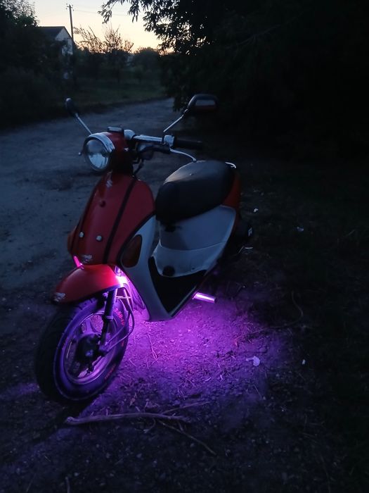 Продам мопед, сузукі летс 4