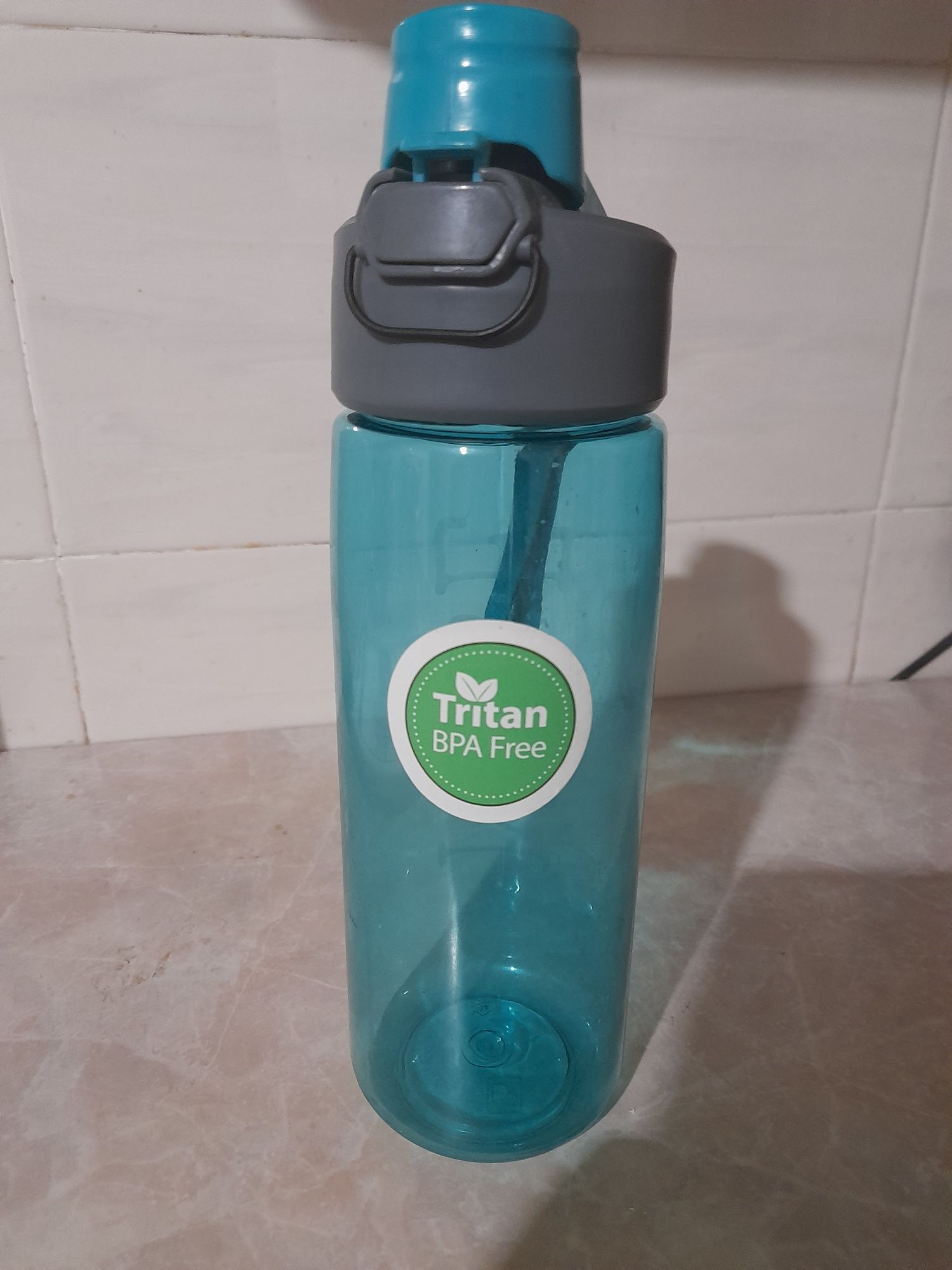 Бутылка Tritan Bra Free для воды