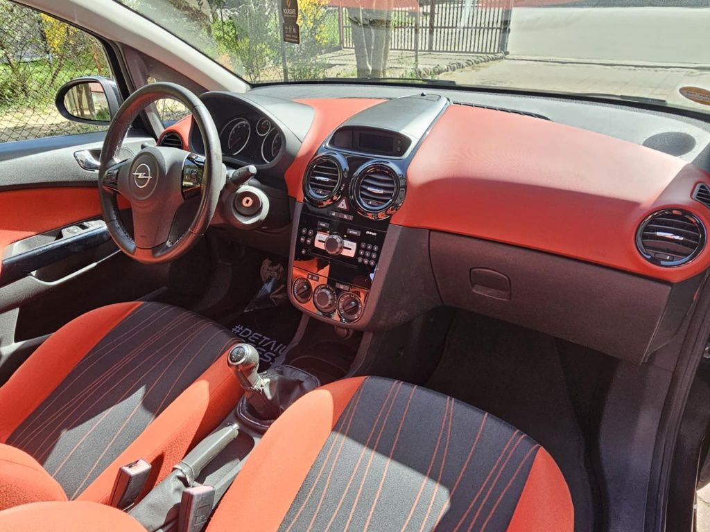 Opel Corsa D 1.2 16v SPORT