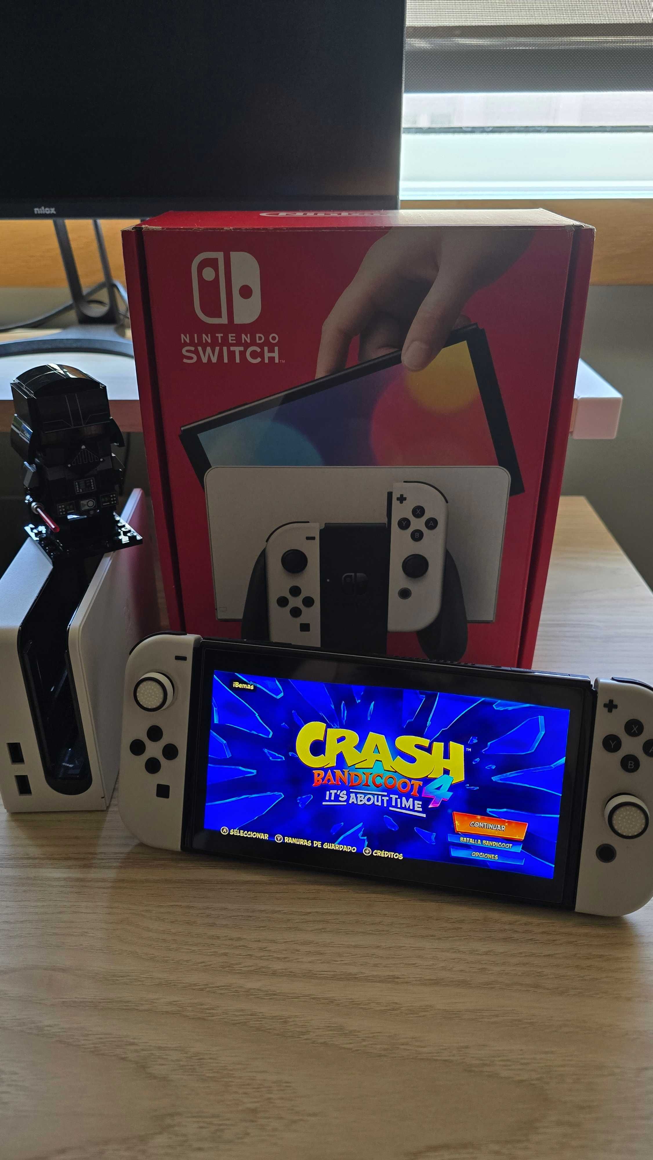 Nintendo Switch OLED + Case + MicroSD 128gb - Perfeito estado