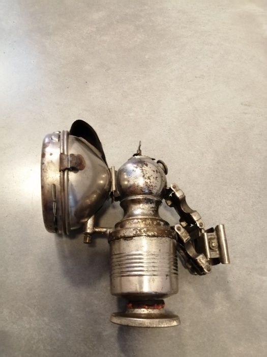 stara lampa rowerowa karbidowa