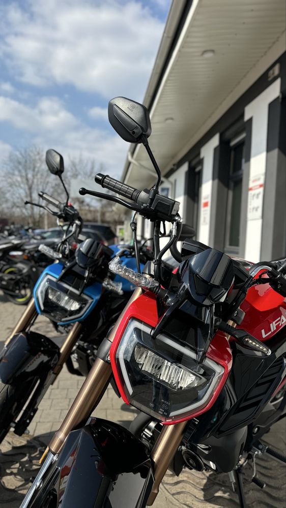 Мотоцикл Lifan KPS200