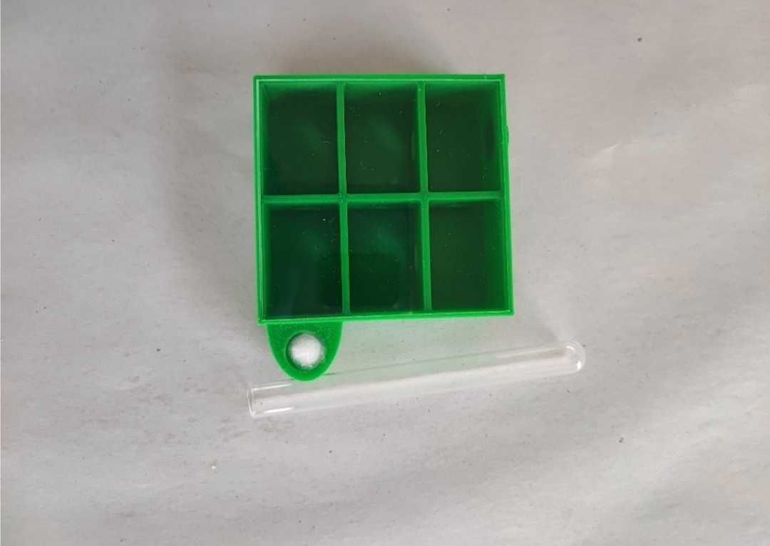 Gniazdo z druku 3d dla mrówek z nawodnieniem