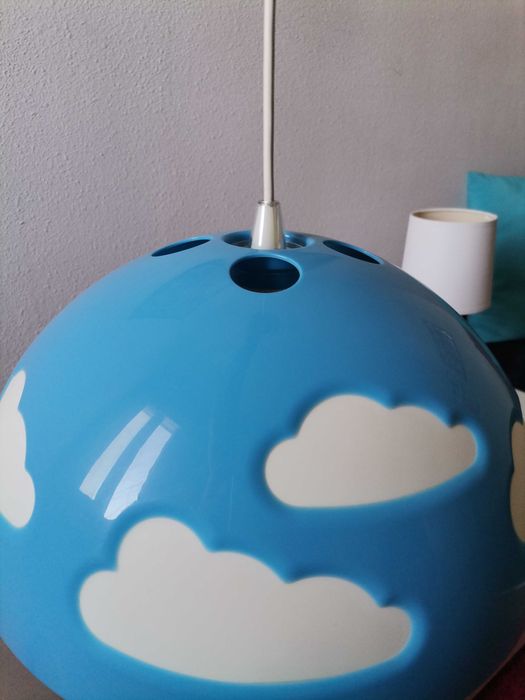 Candeeiro de quarto de criança do ikea completamente novo.