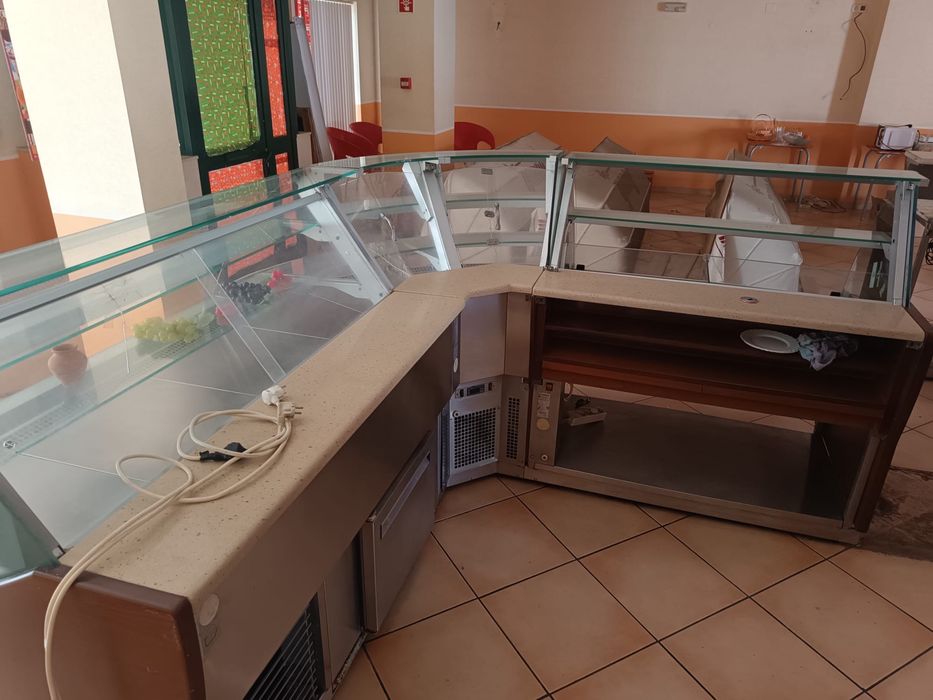 Vendo equipamentos completo de café e restaurante