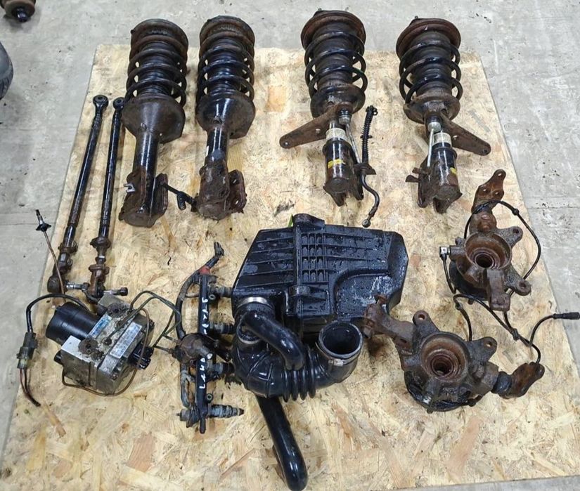 Стойки в зборе Land Rover Freelander 1 передние, задние с Европы