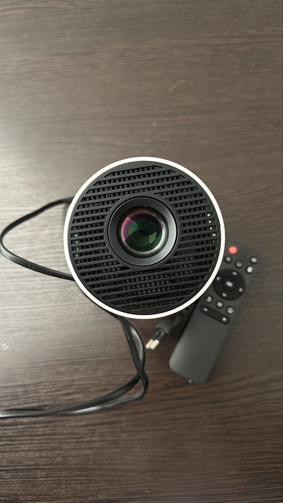 HY300 Pro Projector