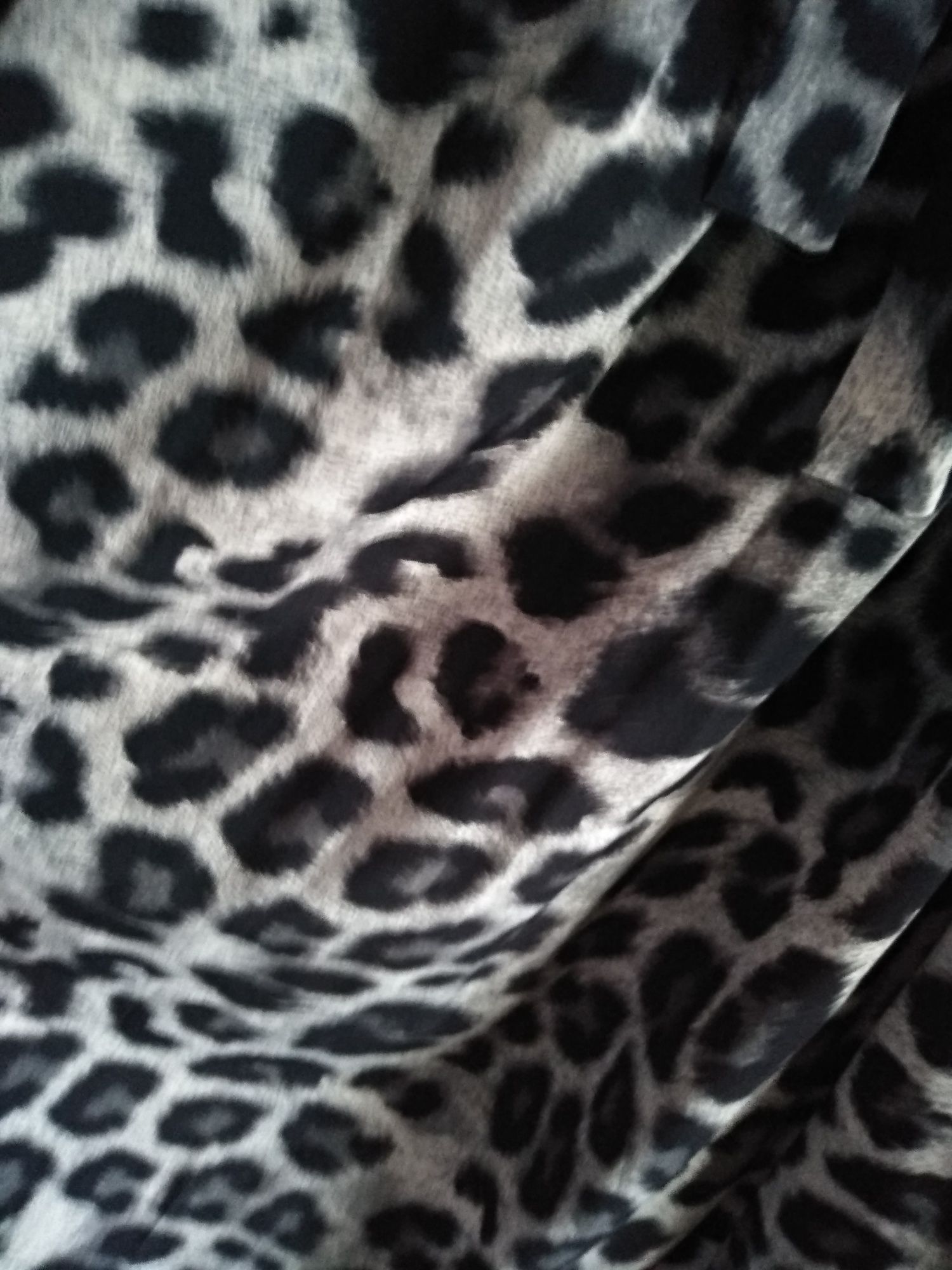 Платье миди серый леопард