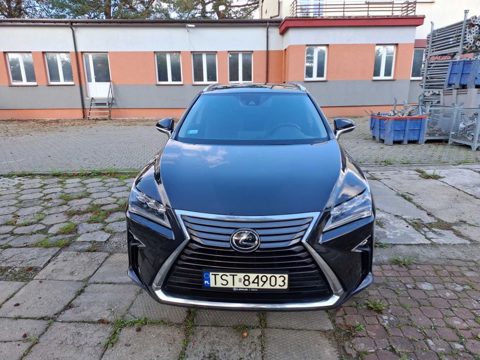 Sprzedam samochód osobowy Lexus RX 300