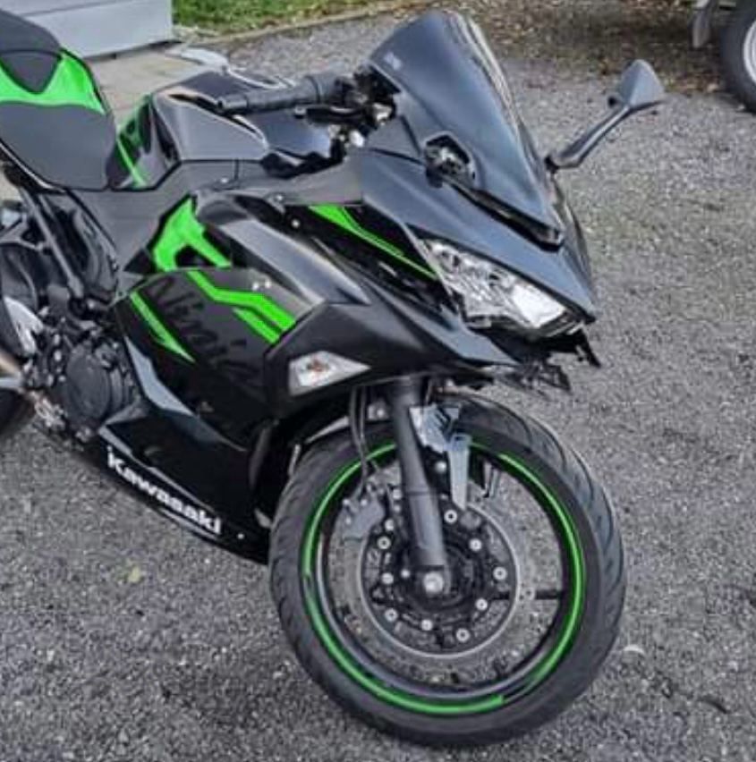 Kawasaki ninja 400