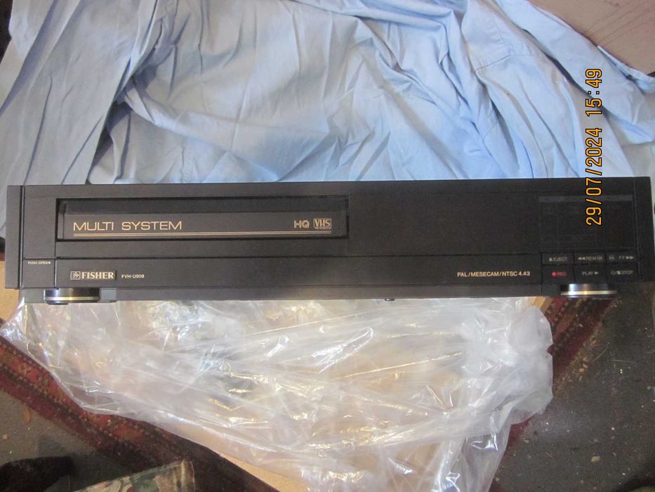 Новый видео магнитофон Fisher.
