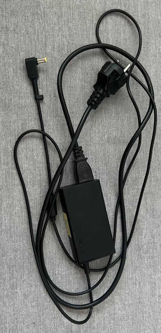 Sprzedam laptop Acer Aspire F5-573G