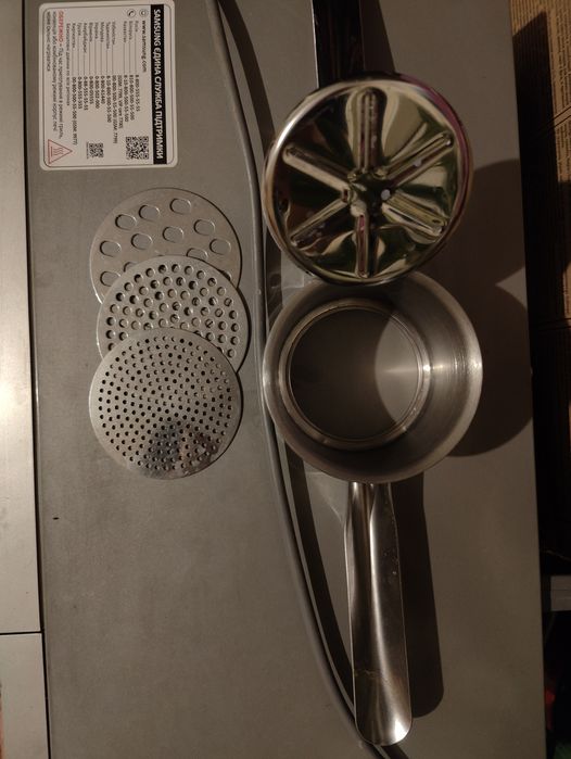 Прес для картопляного пюре