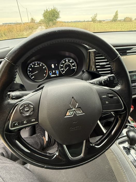 Продам Mitsubishi Outlander