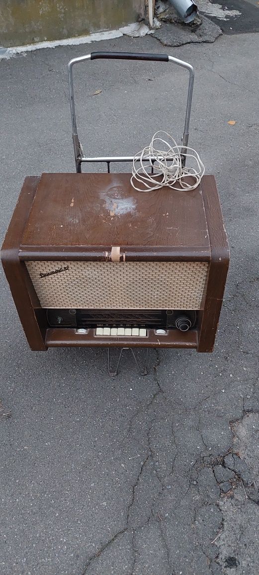 Радио  старинное антикварное