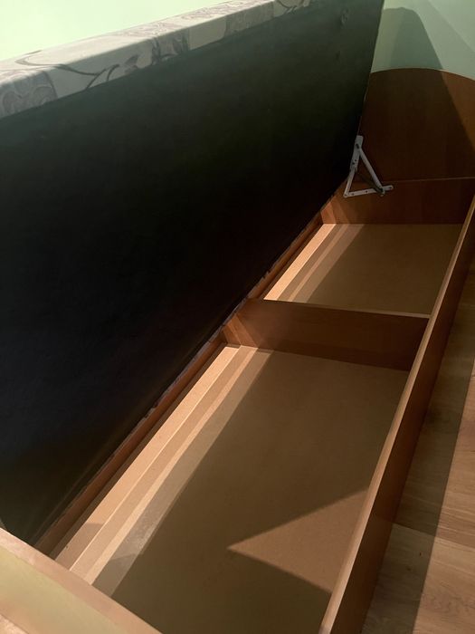 Продам односпальне ліжко