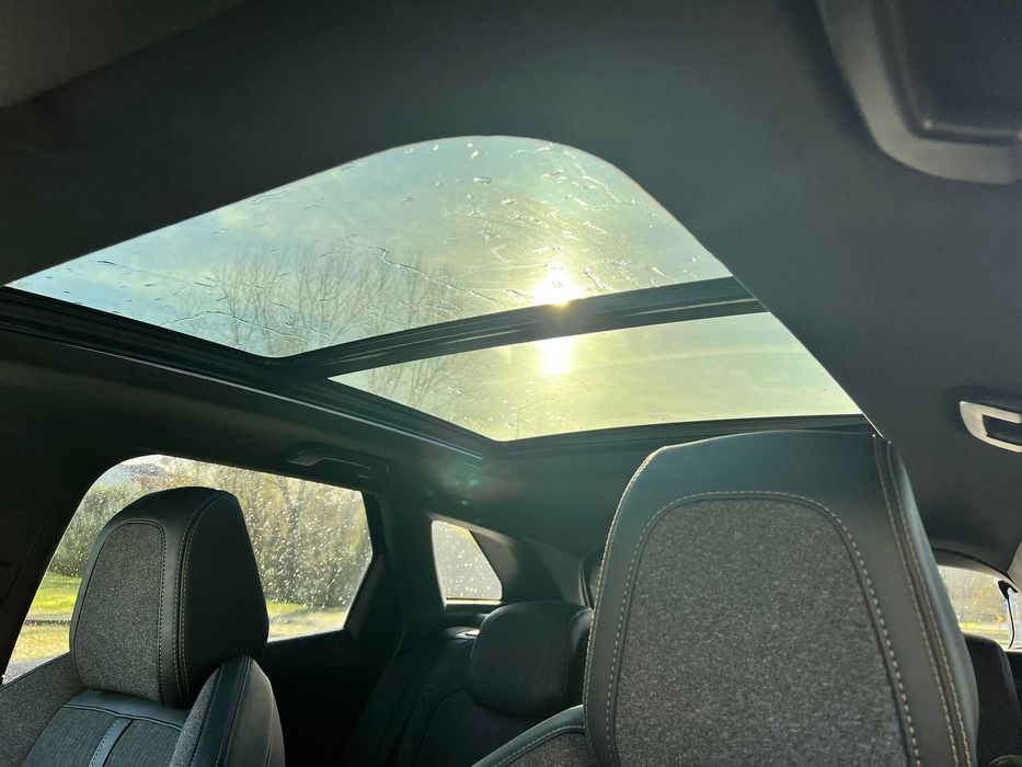 Peugeot 3008 GTLine Nacional cx automática, teto panorâmico Impecável!