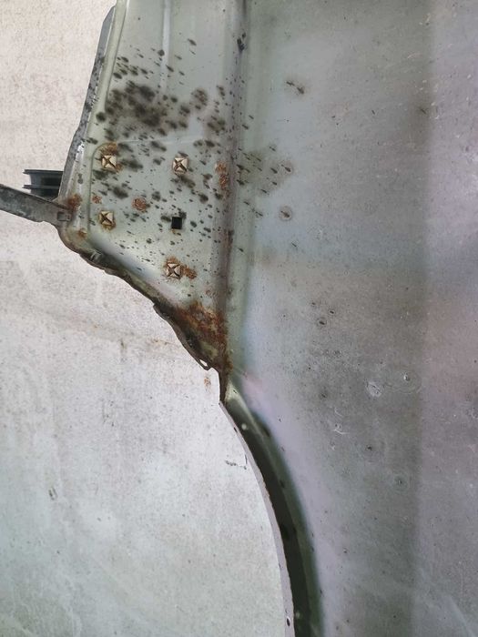 Błotnik Prawy Przód Prawy Przedni Audi 80 B4