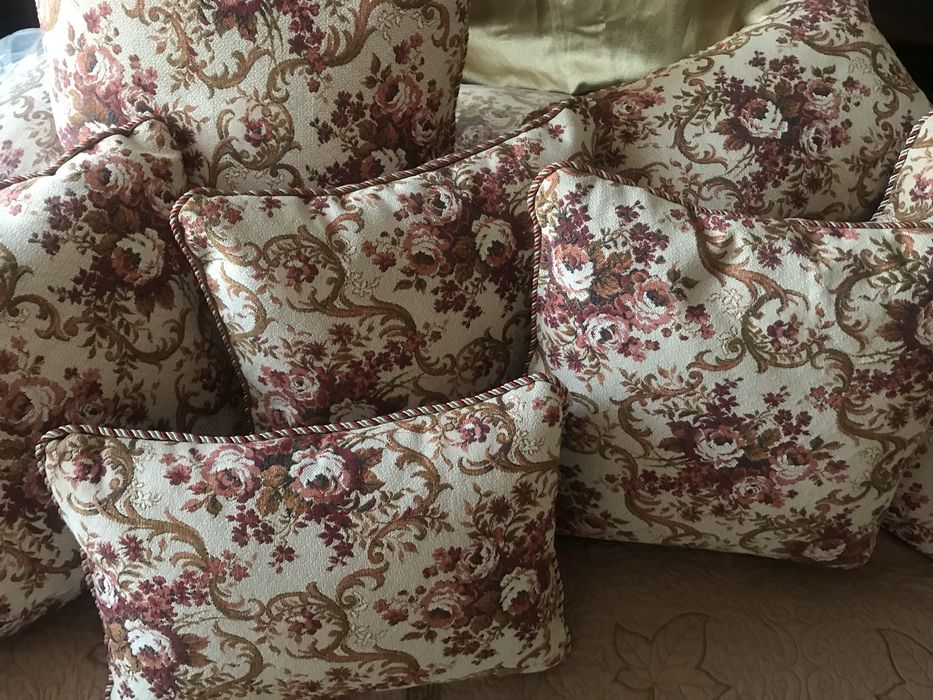 Подушки  диванные декоративные