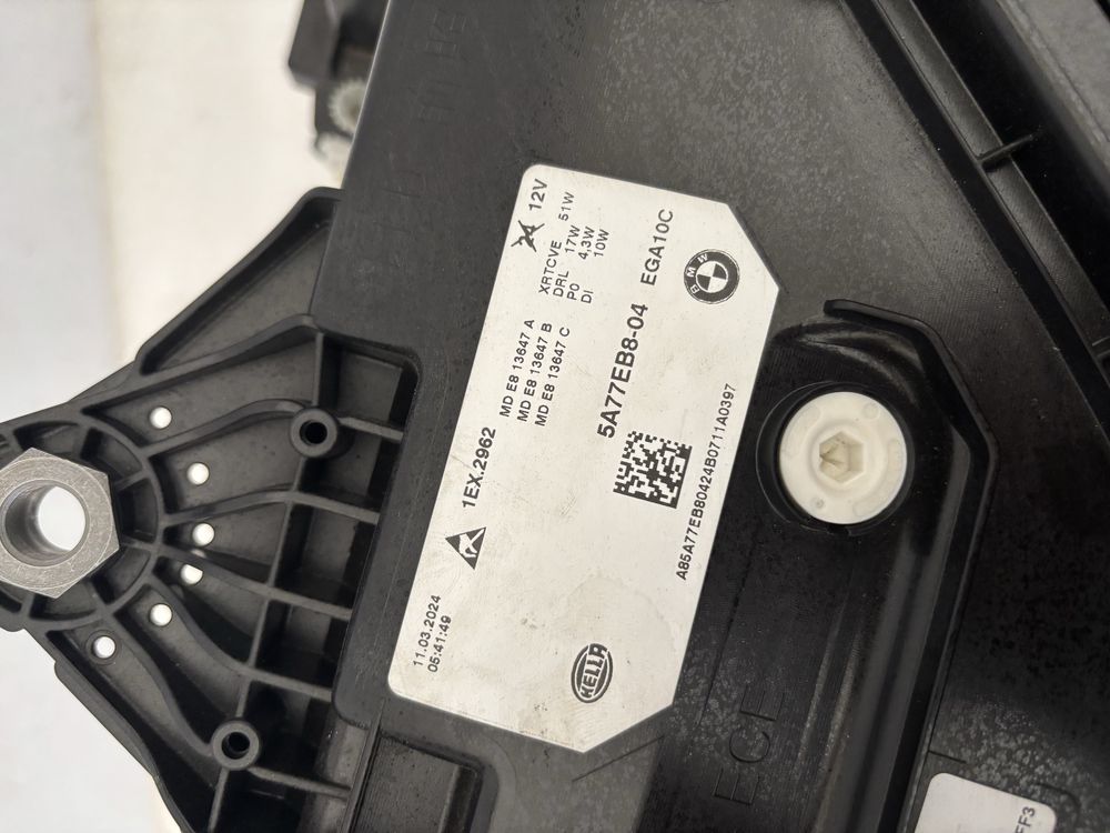 BMW X2 U10 lampa prawy przód prawa przednia FULL LED