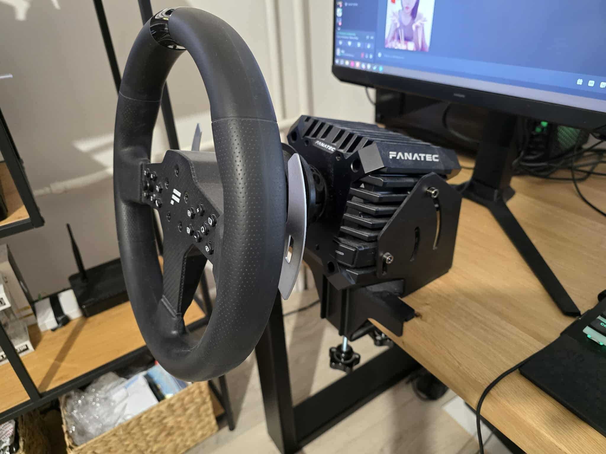 Fanatec CSL DD QR2 + CSL Wheel P1 V2 + CSL Pedals + CS DD Table Clamp