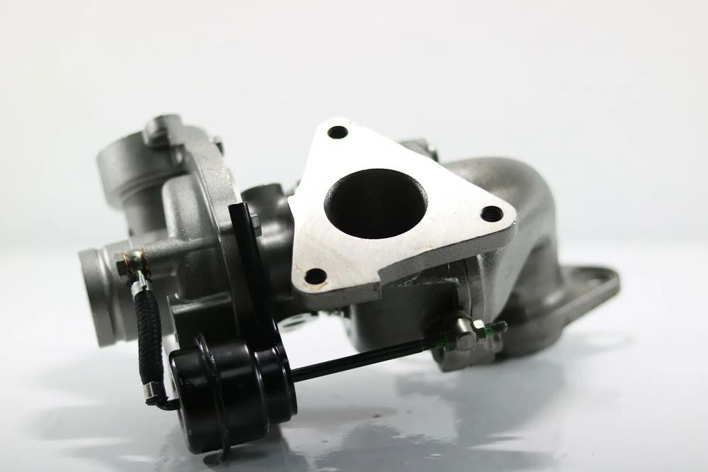Turbosprężarka Turbo Suzuki Samurai 1,9 TD 75 KM 53049700011, K04-011 037591 9619991180 037590 1390086CB0000