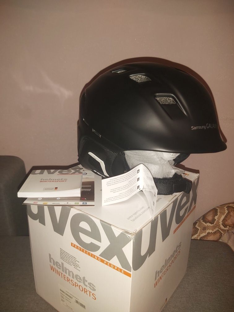 Kask narciarski uvex comanche 2