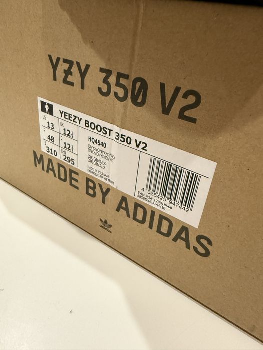 Yeezy boost 350 v2 ONYX