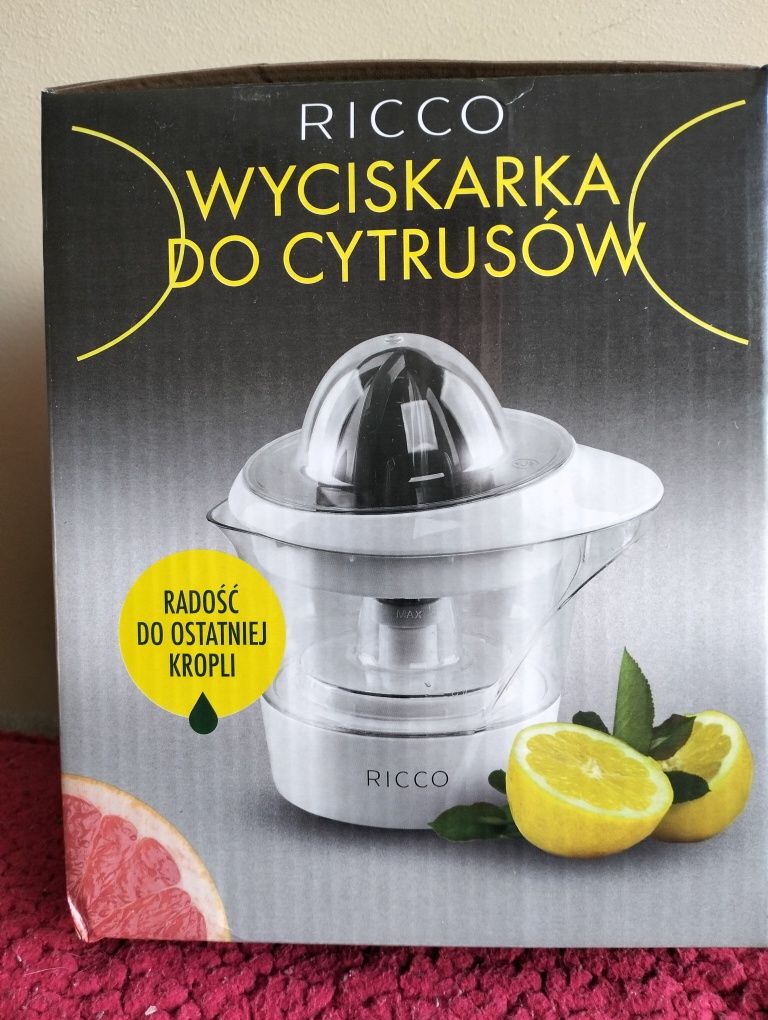Wyciskarka do cytrusów i owoców