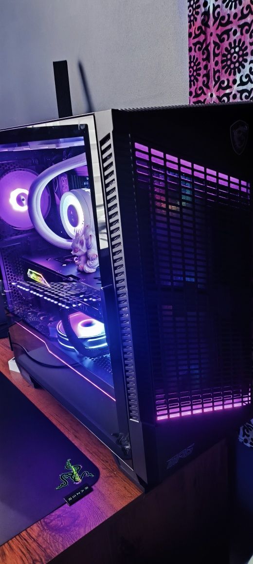 Komputer PC: RTX 4080 SUPER / Ryzen 7 9800X3D / 64GB DDR5 / X670/ SSD