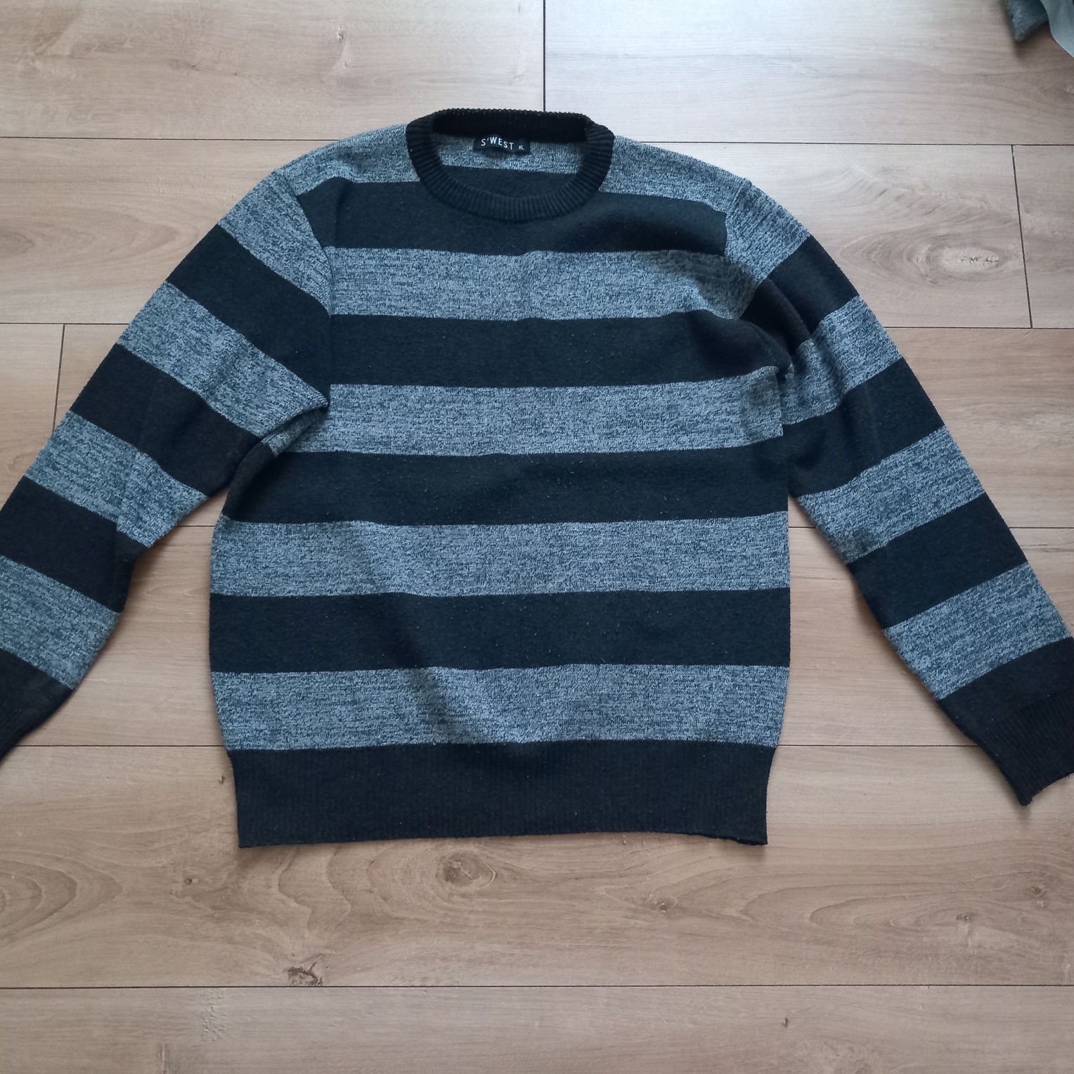 Swetr męski w czarno szare paski rozmiar XL