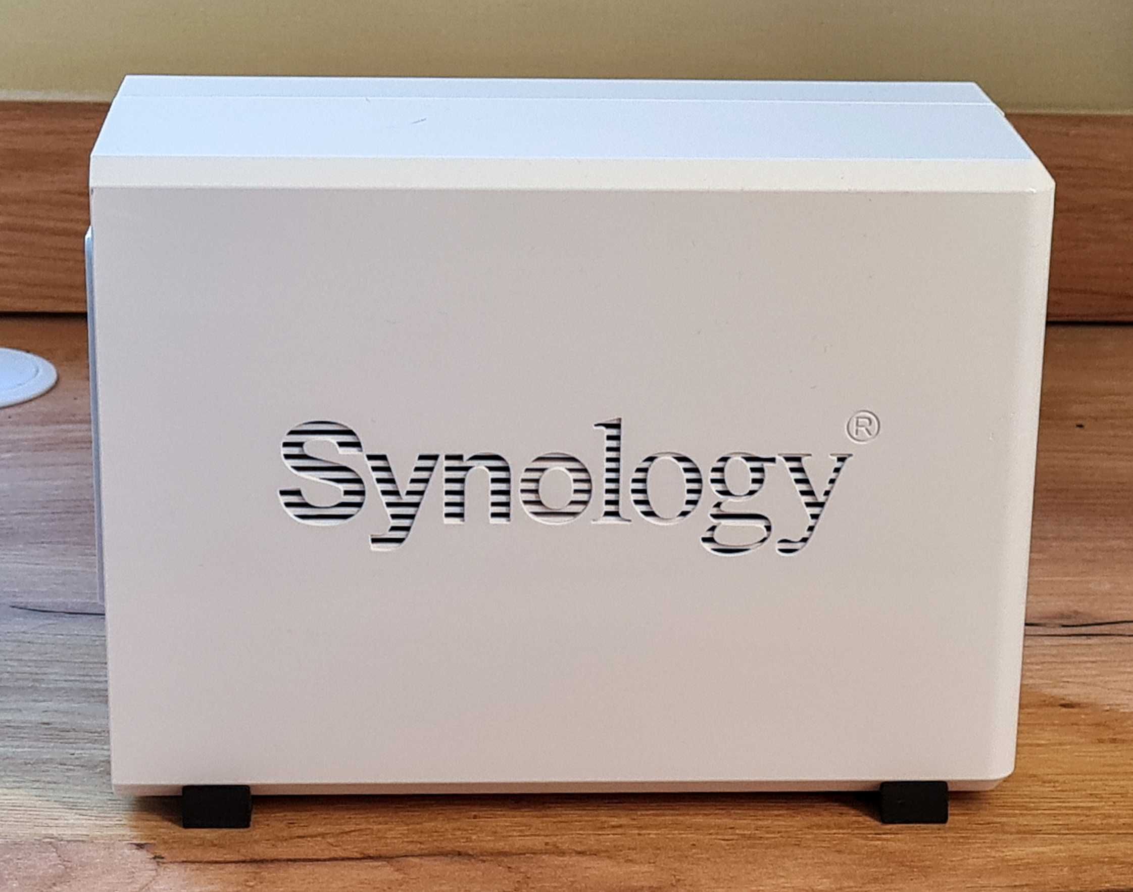 Мережевий накопичувач Synology DS220j