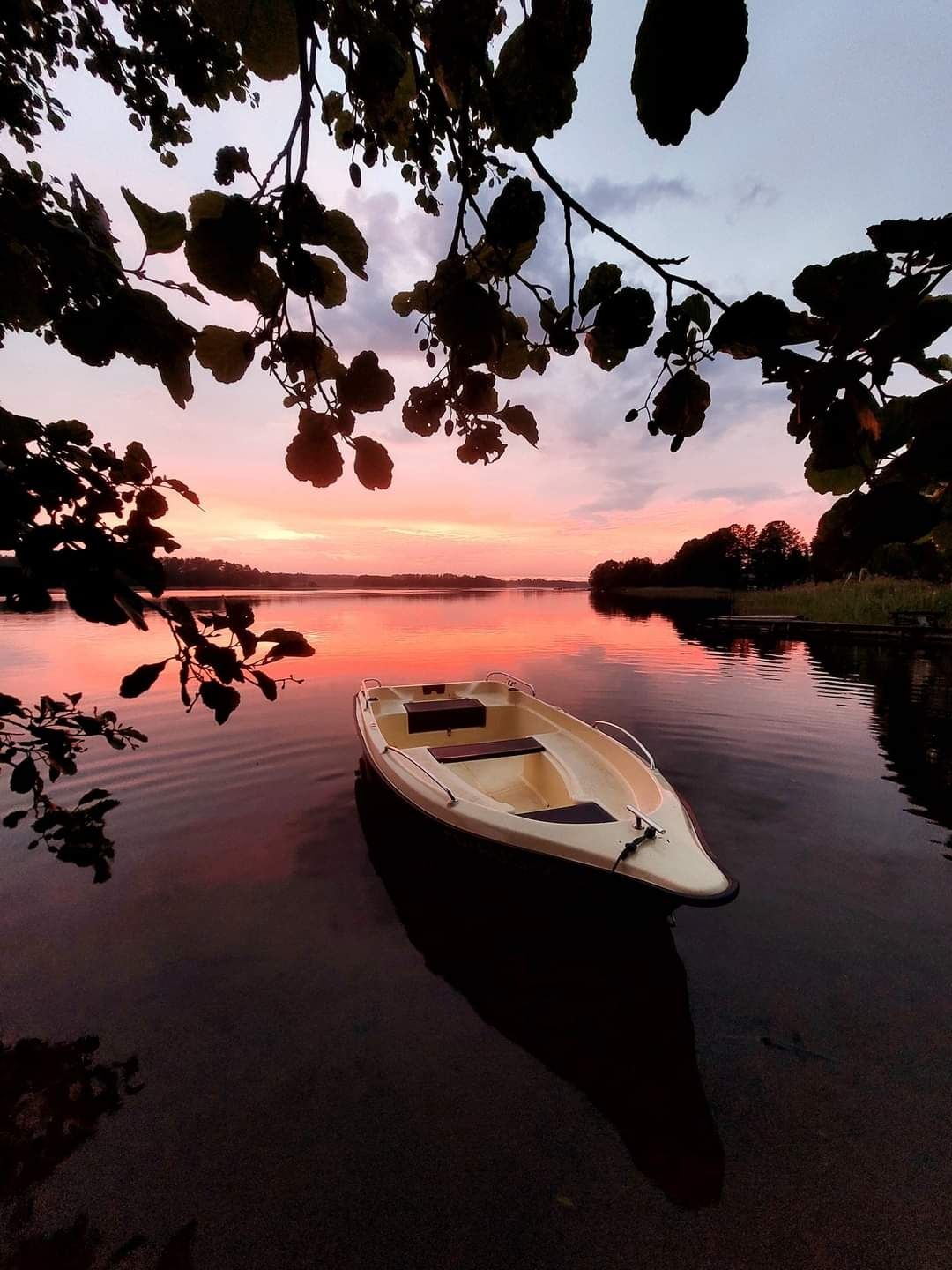 Majówka jeszcze wolna! Domek nad jeziorem, prywatna plaża. AUGUSTÓW