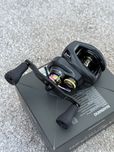Shimano Curado 201 HG 7.4. Кастингова риболовна котушка