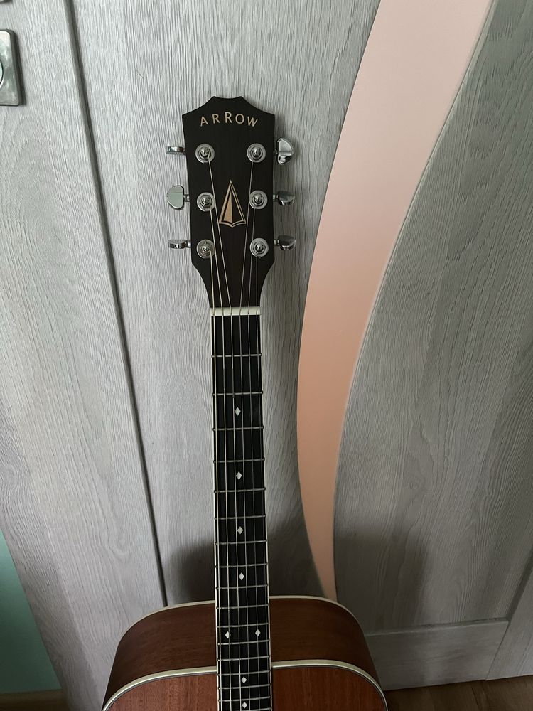 Gitara akustyczna Arrow