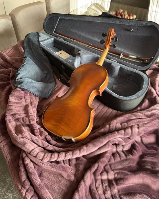 Violino feito à mão