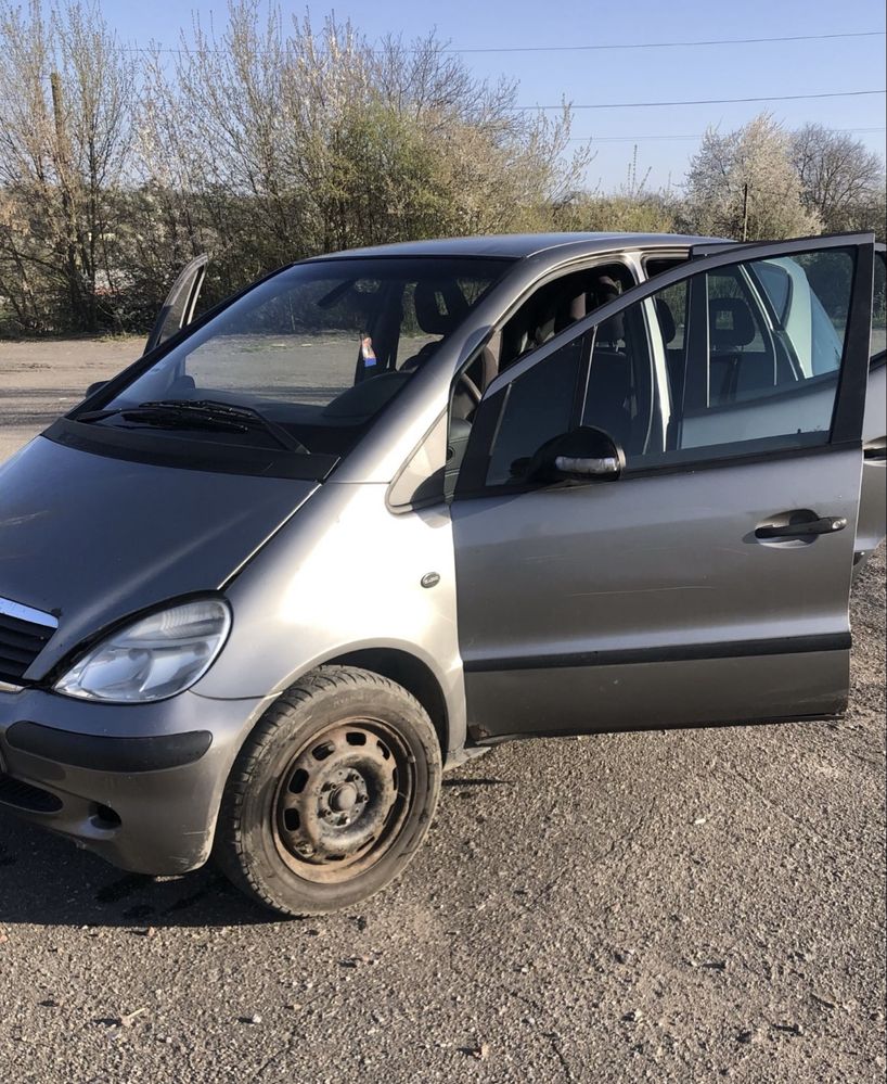 Mercedes-Benz A160
