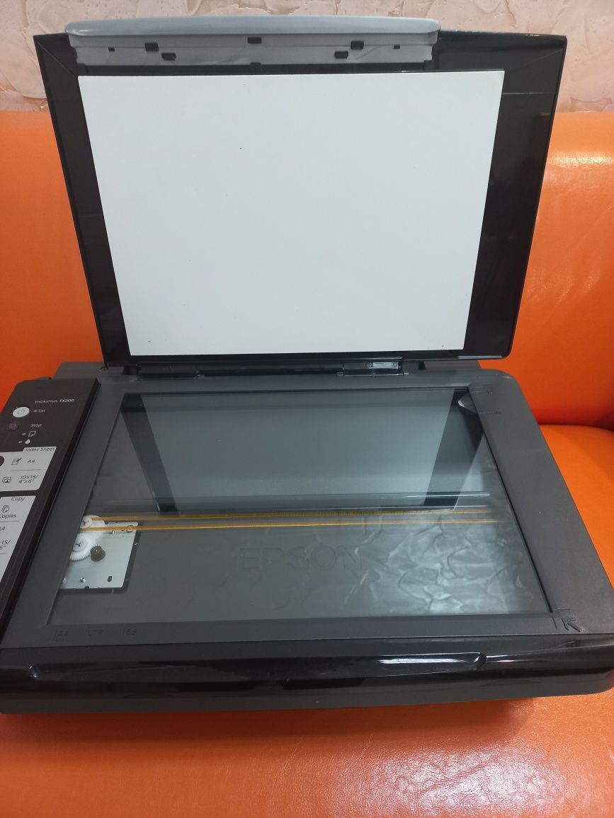 EPSON stylus tx 200