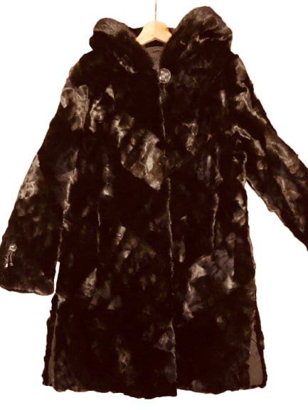 Роскошная норковая шуба Hai Chuan Furs – стиль, тепло и статус.