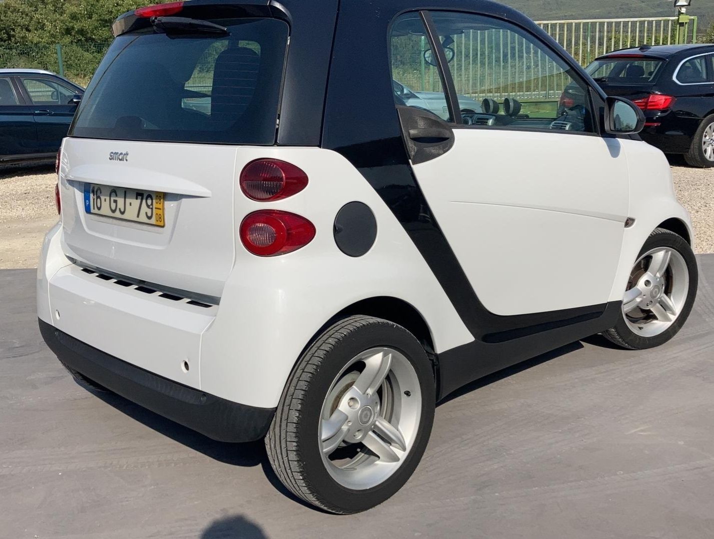Smart Fortwo (W451) Pure gasolina 61cv (avaria)