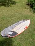 Prancha de Surf chilli com quilhas