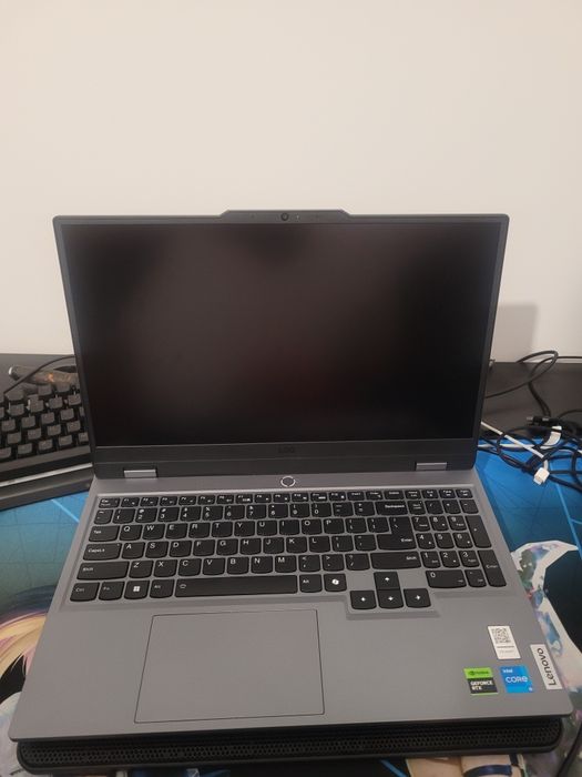 Laptop Gamingowy Lenovo LOQ 15IAX9 i5-12450HX  16 GB 512 GB RTX 4060