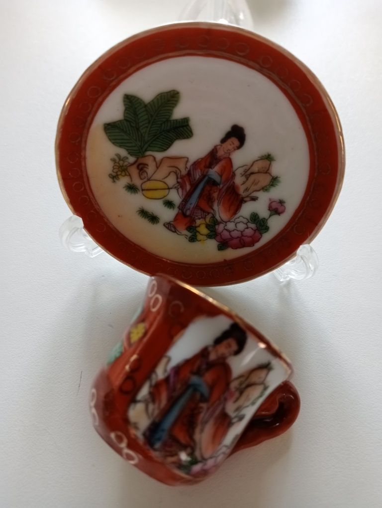 Conjuntos de prato e pires decorativos