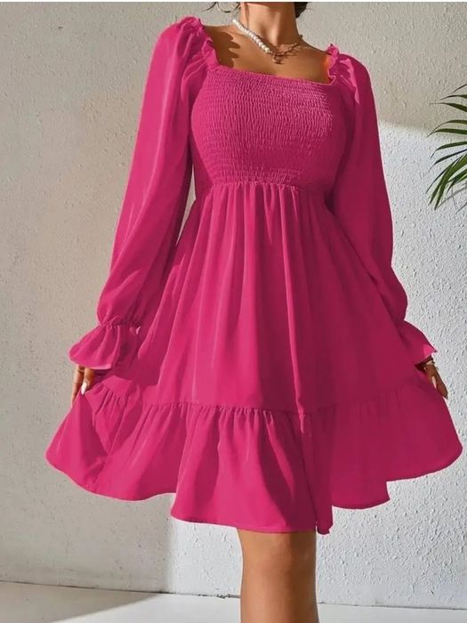 Малинова сукня на резинці для жінки