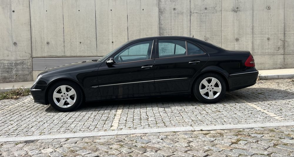 Mercedes E 220 CDI Avantgarde Auto 1 Dono